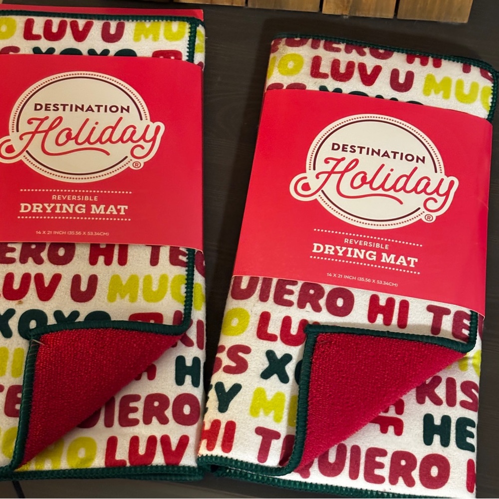 Destination Holiday Reversible Drying Mat